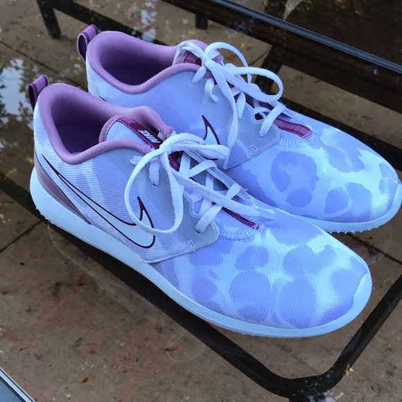 Nike Golf Shoes - Picture 1 of 9
